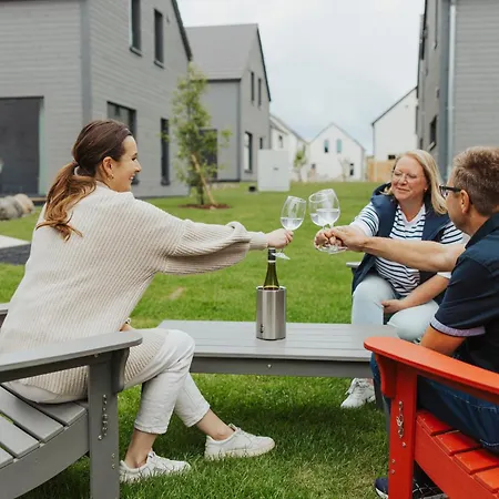 Ferienhaus Neu Rügen Resørt Großzügige, Gemütliche Doppelhaushälfte Mia Mit Terrasse